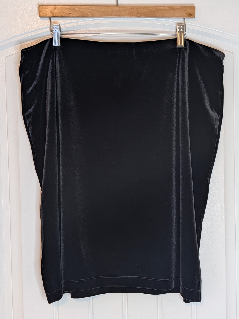 J Jill Wearever Collection Black Velvet Pencil Skirt